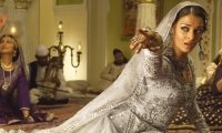 Aishwarya Rai: New Movie - Page 2 Umraojaan1