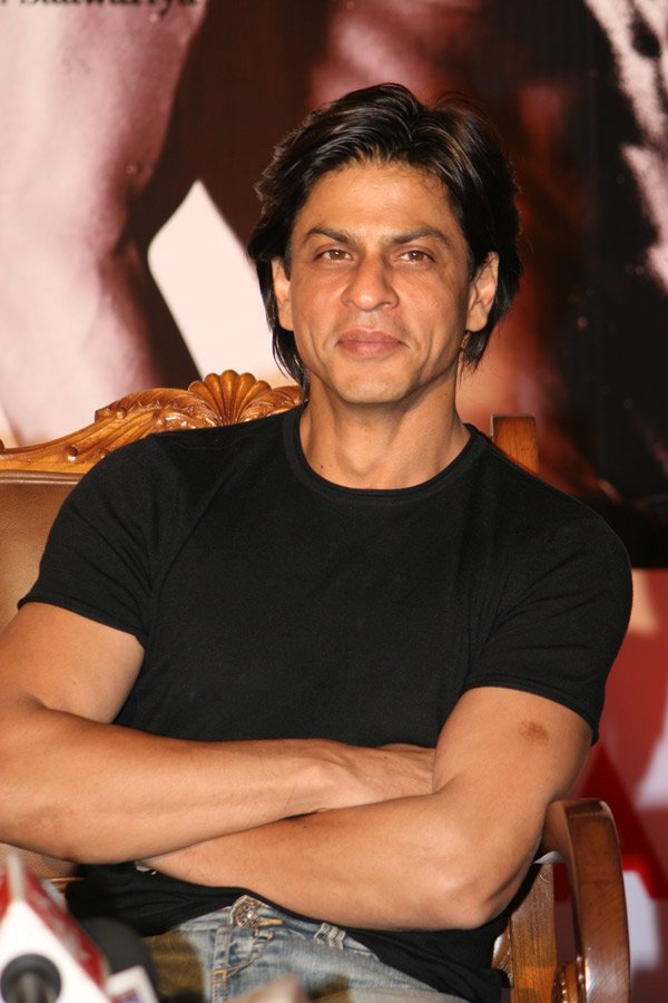 Shahrukh Khan launches Filmfare's latest initiative Still8