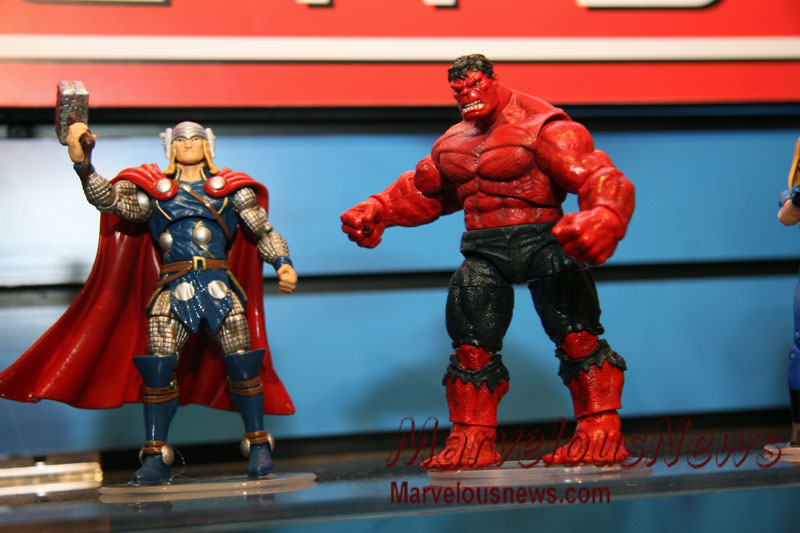 [Toy Fair 2012] Hasbro Marvel Universe IMG_8284