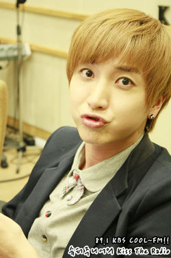 الضحك:) Duck_face_Leeteuk