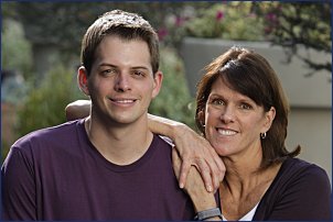 MARGIE AND LUKE - Mother & Son 97621_D0465b