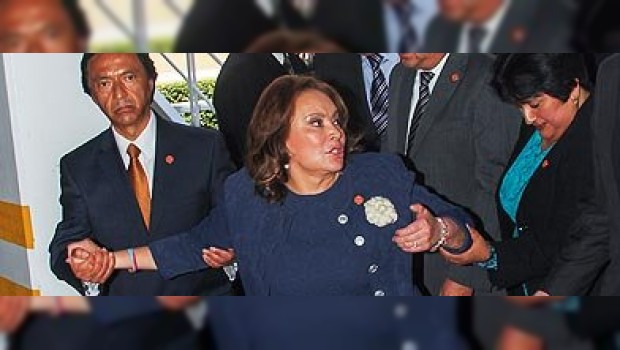 Difunden en redes sociales supuesta foto de Elba Esther gordillo siendo detenida en Toluca 202626_BEE2yFOCEAId5qy_principal