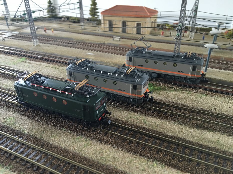 [Hobby66] Locomotive électrique - BB 8100 3274168928_2_4_5qaQpRkN