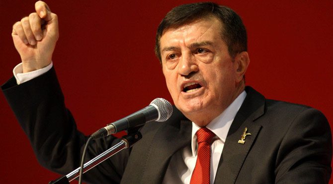 HEPAR Genel Başkanı, emekli Tümgeneral Osman Pamukoğlu’nun ‘’Dağlıca kehaneti’’ gerçek oldu. Pamuko%C4%9Flu-670