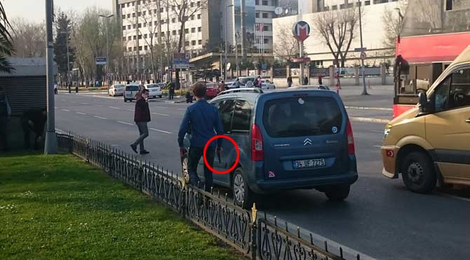 Vatan Caddesi’nde bulunan İstanbul Emniyet Müdürlüğü önünde silahlı çatışma meydana geldi. 6704