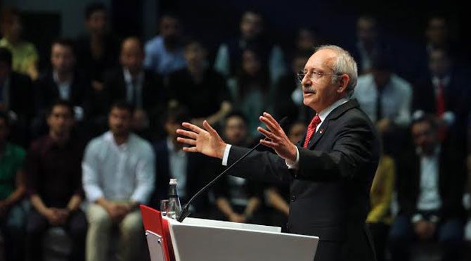 Kemal Kılıçdaroğlu, 1 Kasım Seçimleri için hazırlanan "Önce Türkiye" Başlıklı seçim Bildirgesini kamuoyu ile paylaştı Kilicdarogluchp1