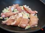 aiguillettes de poulet,en sauce madère Aiguillettes_de_poulet_a_la_sauce_madere_013
