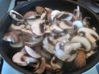 bouchées en croûte garnies aux champignons rosés.photos. Bouchees_en_croute_garnis_de_champignons_roses_008