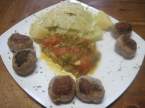 boulettes de bœuf au chou et sauce tomates poivron.+ photos. Boulettes_de_boeuf_au_chou_et_sauce_tomate_017