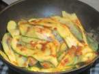 Coquelet aux lamelles de courgettes. + photos. Coquelet_aux_lamelles_de_courgettes_a_l_etouffe_010