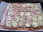 Pizza à viande de porc et variés de légumes Pizza_a_la_viande_de_porc_et_varies_de_legumes_012