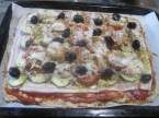 Pizza à viande de porc et variés de légumes Pizza_a_la_viande_de_porc_et_varies_de_legumes_016
