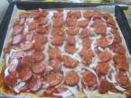 Pizza aux oignons et chorizo Pizza_aux_oignons_et_chorizo_010