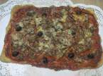 Pizza aux oignons, poivrons, thon et au parmesan Pizza_aux_oignons_poivrons_thon_et_parmesan_003
