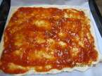 pizza aux saucisses de Toulouse et champignons Pizza_aux_saucisses_de_toulouse_et_champignons_015