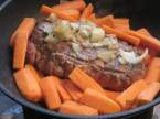 Boeuf à braiser aux carottes Roti_de_boeuf_a_braisser_s_os_aux_caarottes_001