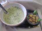 soupe de p de terre courgettes,au basilic & crème Soupe_de_p_de_terre_courgettes_au_basilic_amp_creme_au_mo_021