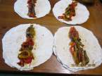 tortilla,poivrons,dinde,sauce tomate,photos. Tortilla_aux_poivrons_et_poulet_sauce_tomate_gratinee_026