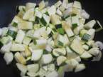 Sauté de courgettes au émincé de dinde. Saut_de_courgettes_au_minc_de_dinde_007