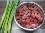 Tarte aux fraises et rhubarbe.+ photos. Tarte_aux_fraises_et_rhubarbe_002