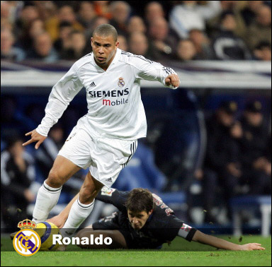صور لاشهر لاعبى الكرة فى العالم Ronaldo_real_duze