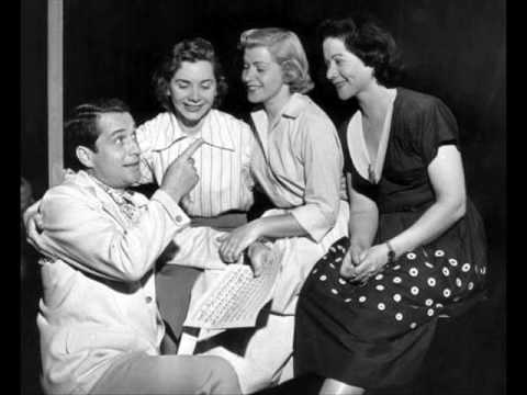 Perry Como & Fontane Sisters   "Hoop-Dee-Doo" Hqdefault