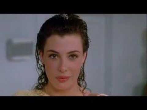 Kelly LeBrock vs Anos 80 vs Steven Seagal vs John Hughes 0