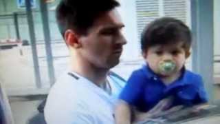 Messi infractor: lo denuncian por no cuidar a su hijo Mqdefault