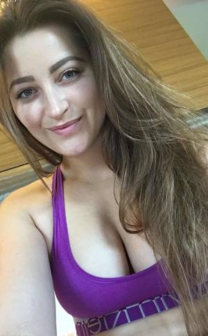 Scammer with photos of Dani Daniels (PART 1) Mfqi-utZTDE5Z8vJSbRtdHFs8NTnhjKx5HGXiWni1zq94qZQyeg0V11LiKm0gvKJ