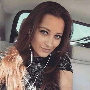 Scammer with photos of Dani Daniels (PART 1) WBKU1_sT08nvhhAT__zbHPqbg-OZDLiO_5iXGdlWh5AVbmz5C0KmJlKL0J12W17W