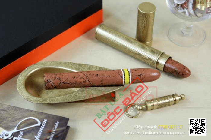 Phụ kiện xì gà Lubinski T24 chính hãng hàng chuẩn đẹp 1451899426-set-gat-tan-xi-ga-ong-dung-xi-ga-duc-lo-xi-ga-lubinski-lb-t24-2