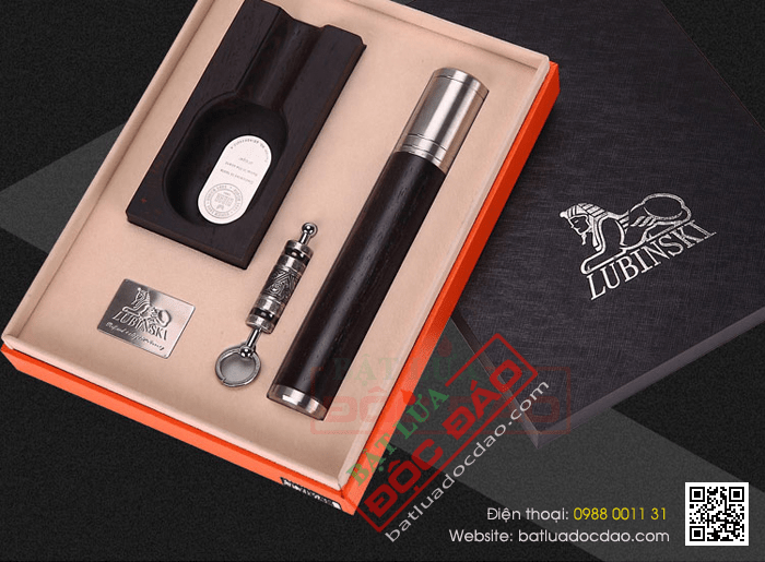 Ảnh và giá 7 sét dao cắt, ống đựng, gạt tàn Cohiba, Lubinski 1451901475-set-gat-tan-xi-ga-ong-dung-xi-ga-duc-lo-xi-ga-lubinski-lb-tz1-01