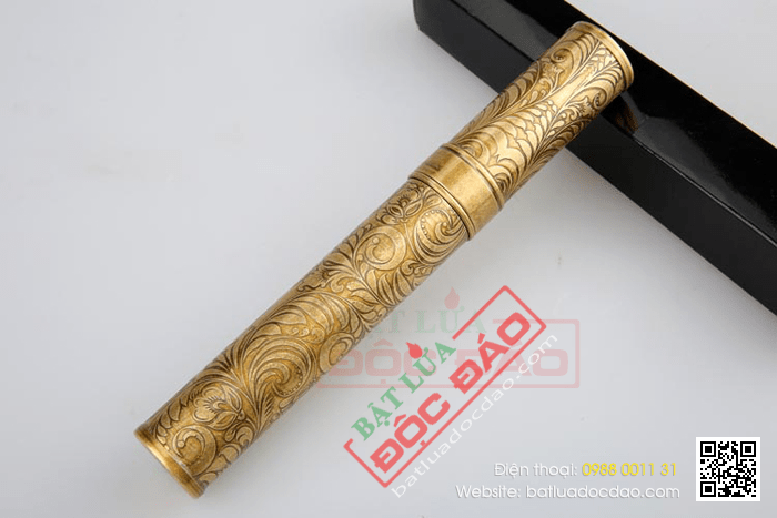 Quà tặng cao cấp sếp nam: ống đựng xì gà đồng, 1 điếu Cohiba D001 1463619132-ong-dung-xi-ga-dong-cohiba-ong-dung-cigar-cohiba-phu-kien-xi-ga-cigar-cohiba-01