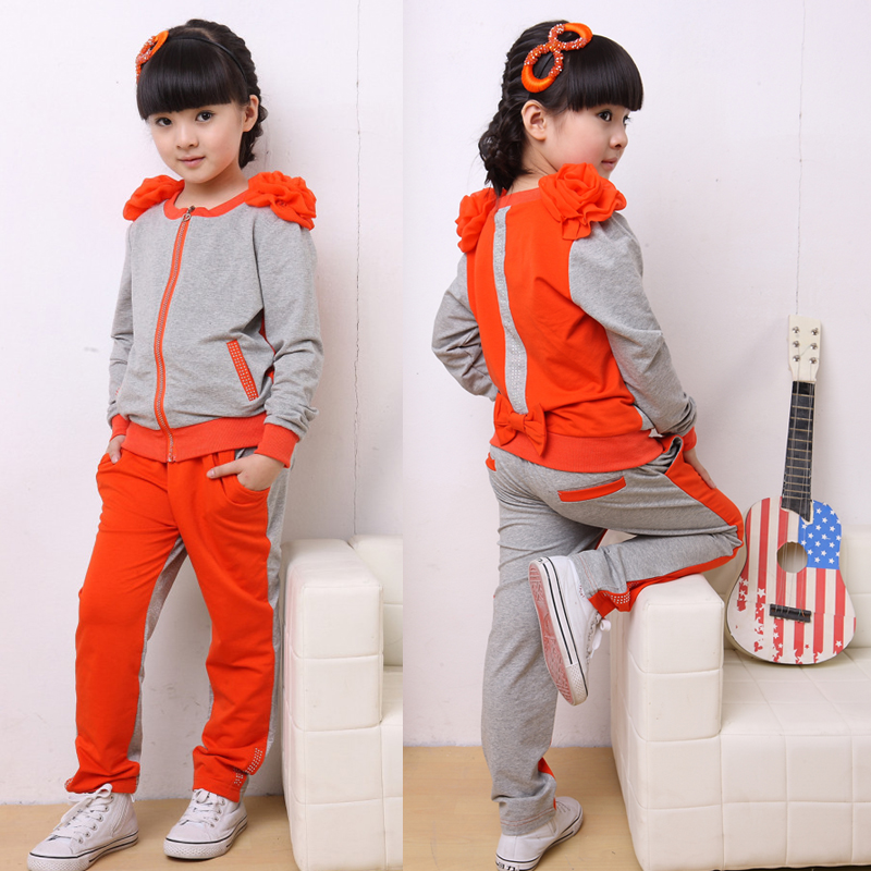 ازياء اطفال للصيف موديلات 2013 2013-New-arrival-fashion-Children-s-clothing-spring-and-autumngirls-shoulder-flower-sports-casual-set-free