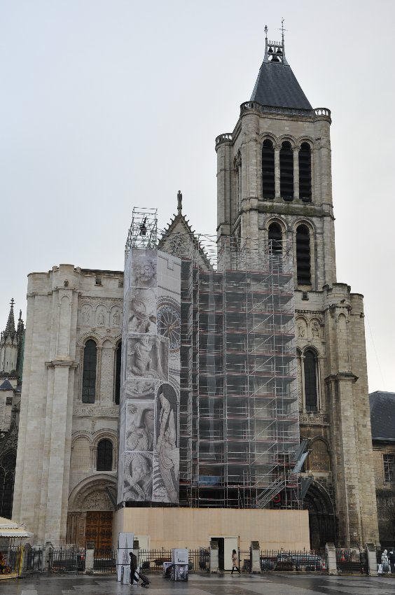 La restauration de la façade principale de la basilique 8f934458ec4a