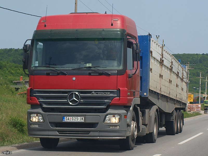 MERCEDES ACTROS MP II - Page 2 132dfd04c259