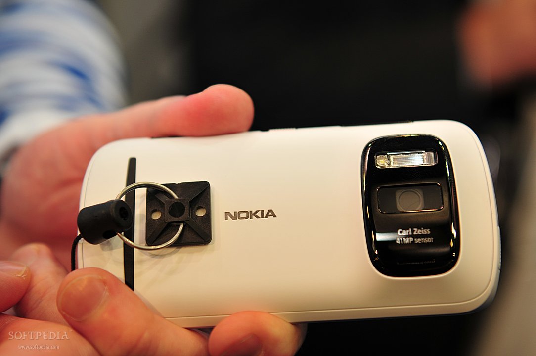 nokia 2012 .... MWC-2012-Nokia-808-PureView-Wins-Best-New-Mobile-Handset-Device-or-Tablet-Award-2