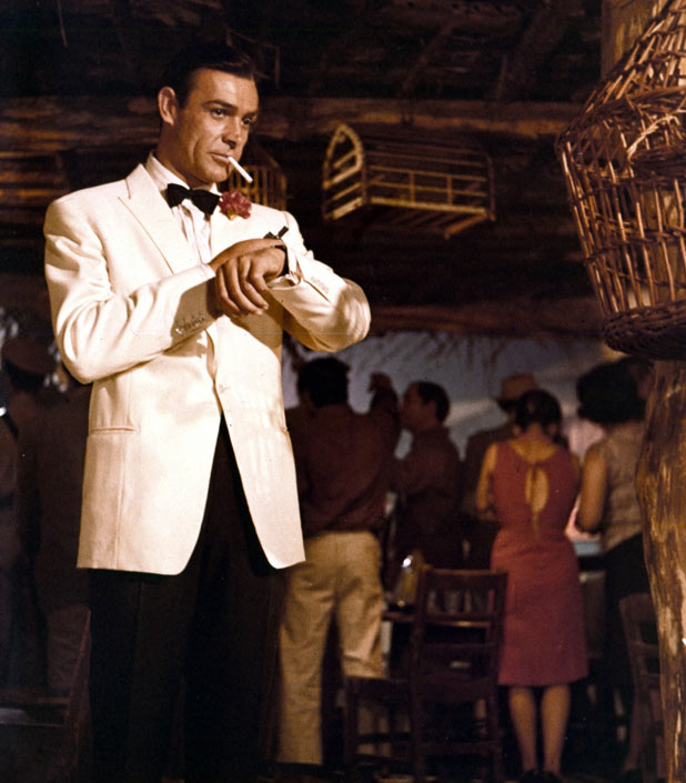 Bring Back the White Tuxedo 618w_james_bond_in_pictures_2