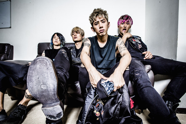 One Ok Rock >> Album "Eye of the Storm" 19778_rwfam4