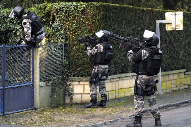 Francia: Dia de atentados - Página 4 Special-forces