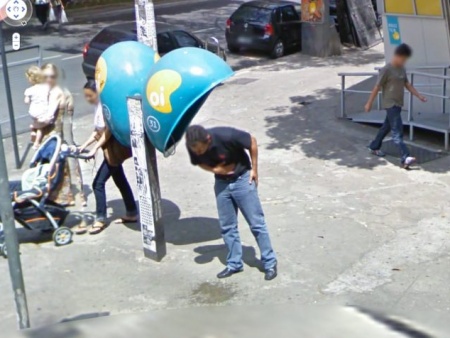 Justiça manda Google deletar imagem  em que engenheiro aparece vomitando Vomito-Street-View-hg-