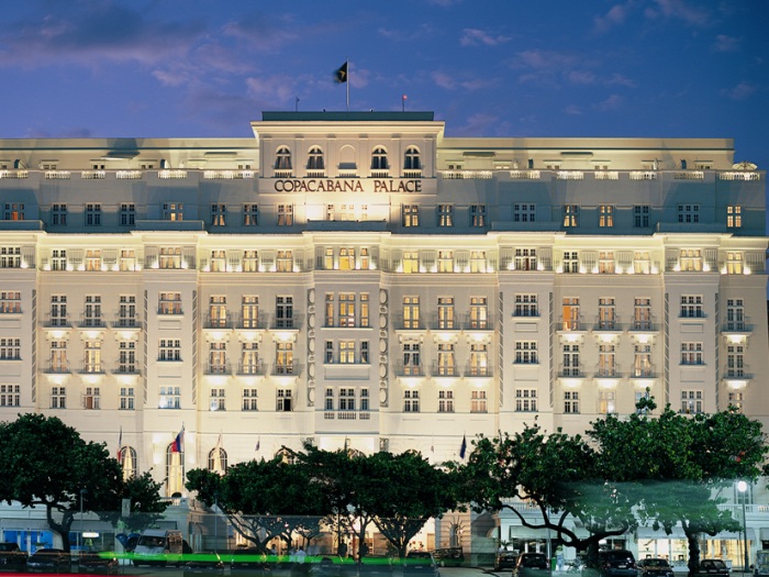 Hóspedes desembolsam quase R$ 80 mil para passar Réveillon no hotel mais famoso do Rio Copacabana-Palace_facade_700x525