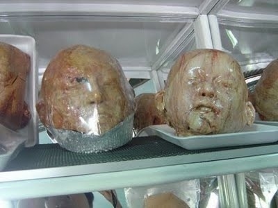 [Bizarro] Tailandês faz pães em forma de cadáveres humanos 2