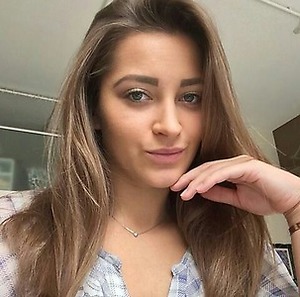 Scammer with photos of Dani Daniels (PART 1) 3AJU2P4xrKmXFlaDGTrZerSUAKAUSJt5020Ro1JHK2NDIZYJnRVq2-jGUa6lNVZv