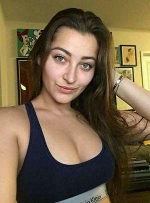 Scammer with photos of Dani Daniels (PART 1) 7K6m7qnSPG1tW0QY-dqu-l-BpqihMHZYobY3tI-ELd9FcbChePh6mU5e-rvAbGVb