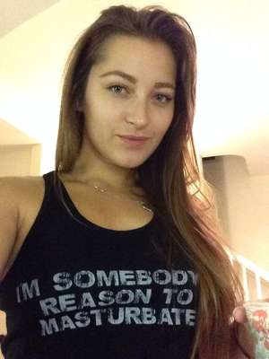 Scammer with photos of Dani Daniels (PART 1) NwjwDp8W2gEVWtAyeivoZkUKrVGc167J3hl4ASugUg0-yZS_Stpq6HhNYhCKXwnY