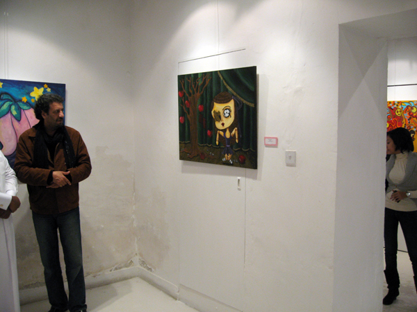 معرض الفنانة القطرية خلود Visitors