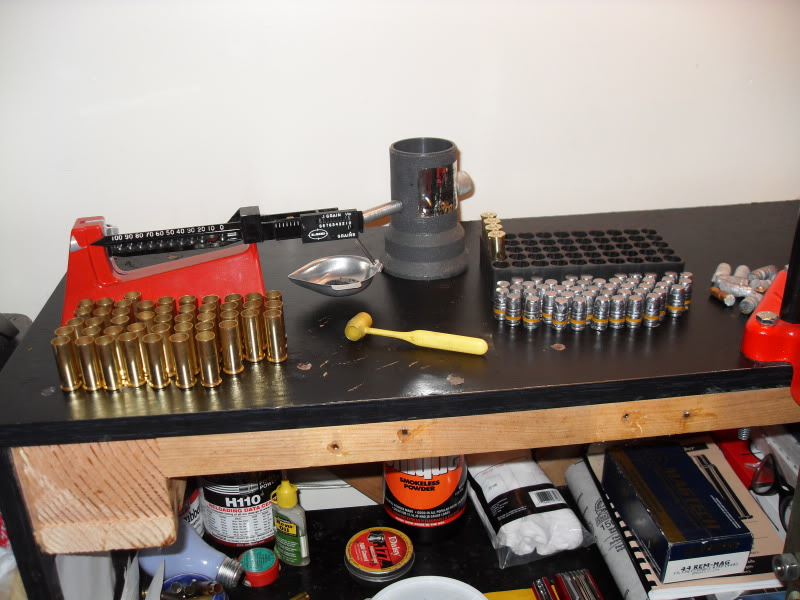 Show a photo of your reloading space. - Page 2 Loadingbench2