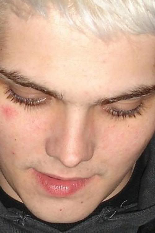 gerard way <3 - Sayfa 3 Awwwwwlargemsg117387105vf6