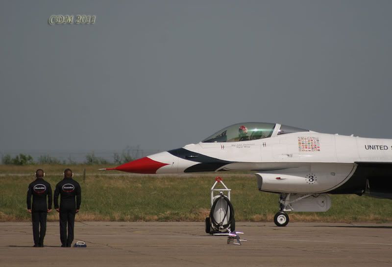 Thunderbirds la Constanta in 2011 - Fotografii - Pagina 2 IMG_4960